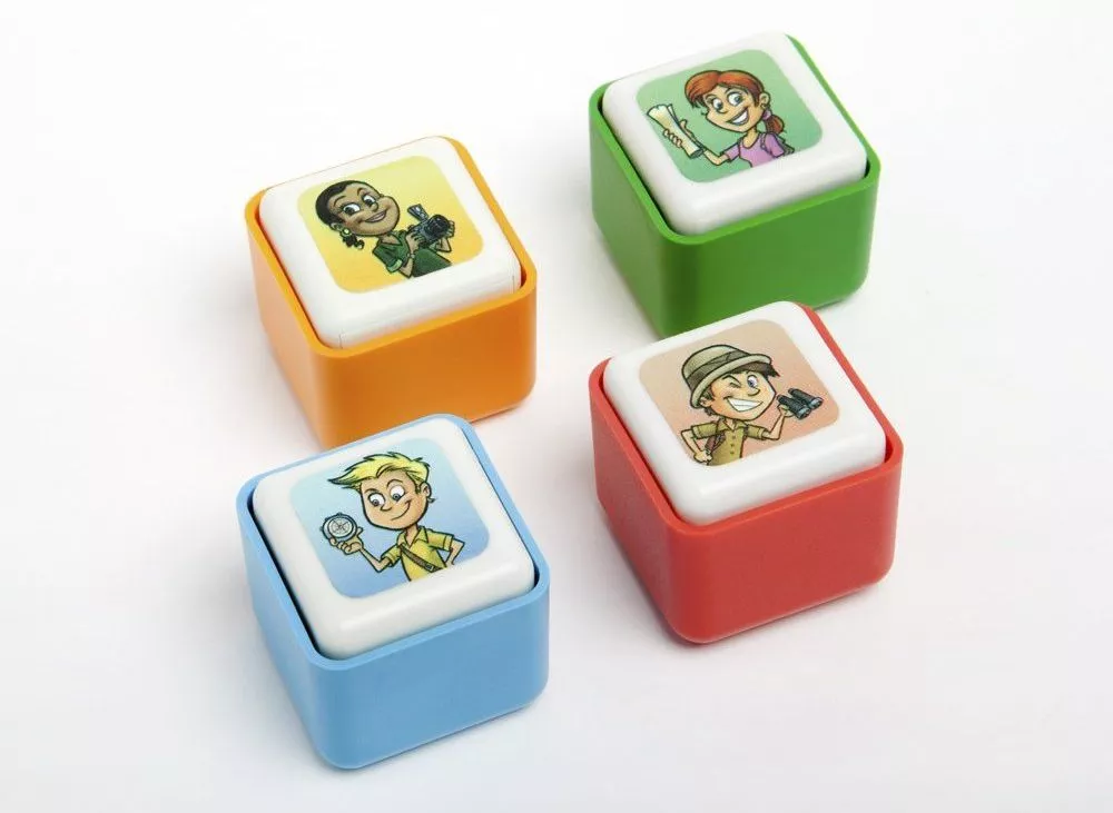 GameChanger comes with four multi-game playing pieces, while the rest of in-game accessories are displayed on the screen