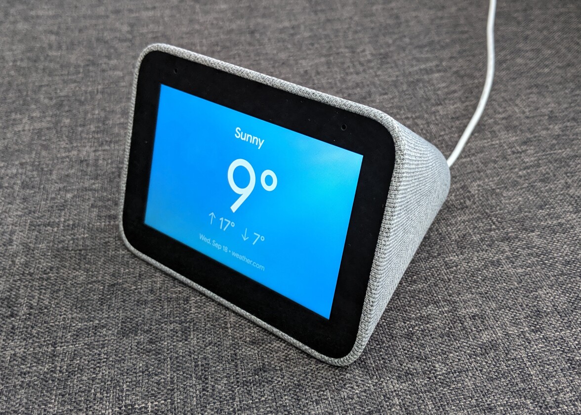 The Lenovo Smart Clock can't show videos or pictures, but it does have graphics for the weather