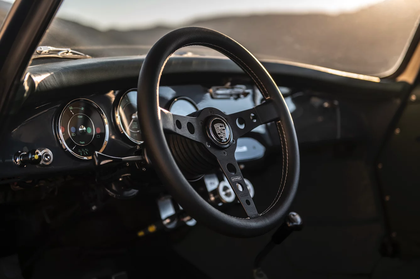 MOMO Heritage steering wheel