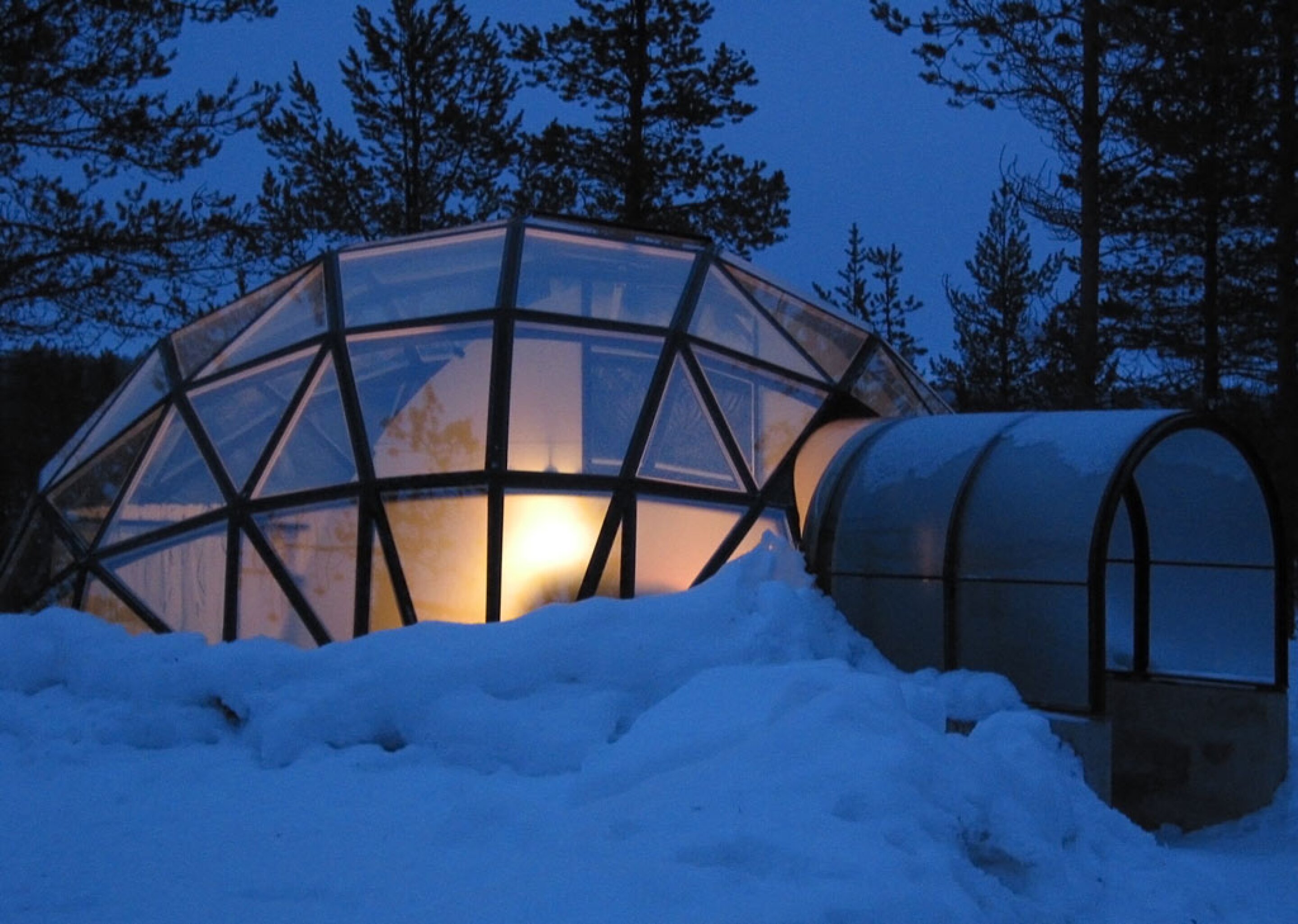 Отель glass igloo, финляндия. Необычная финляндия. Необычная финляндия. Финляндия сноуленд в рованиеми. Хай тек дом в норвегии.
