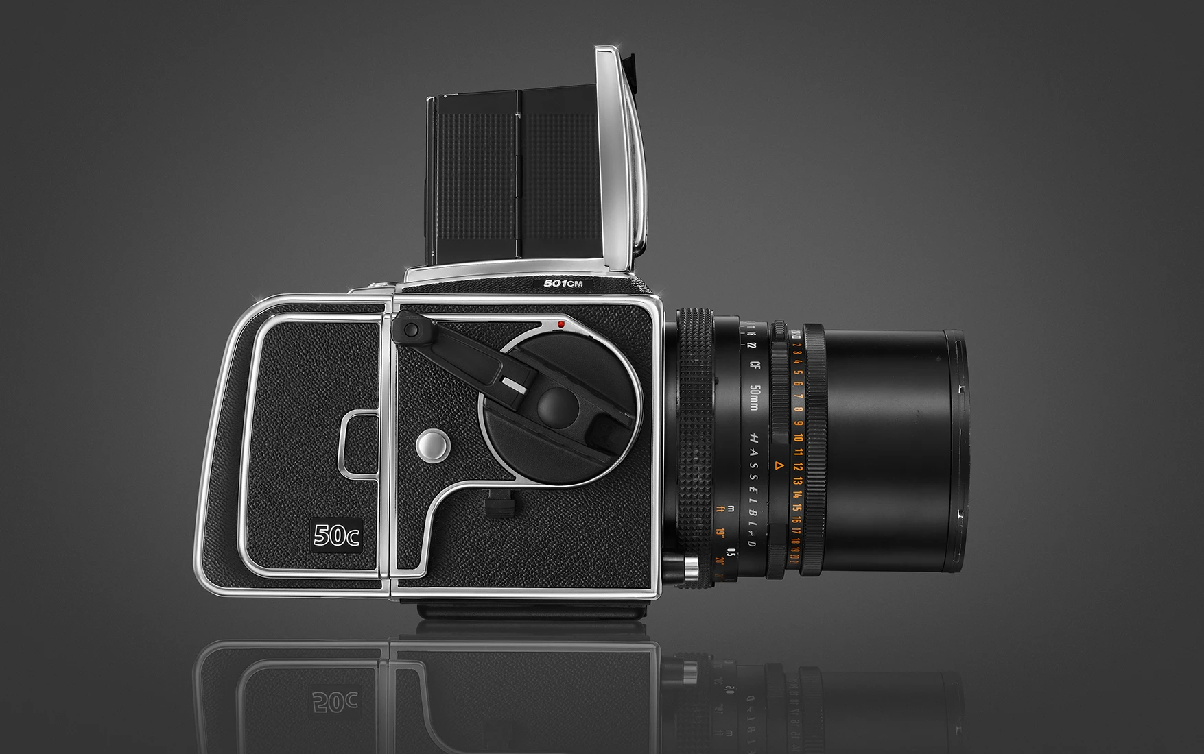 The Hasselblad CFV-50c features a 50-megapixel CMOS sensor