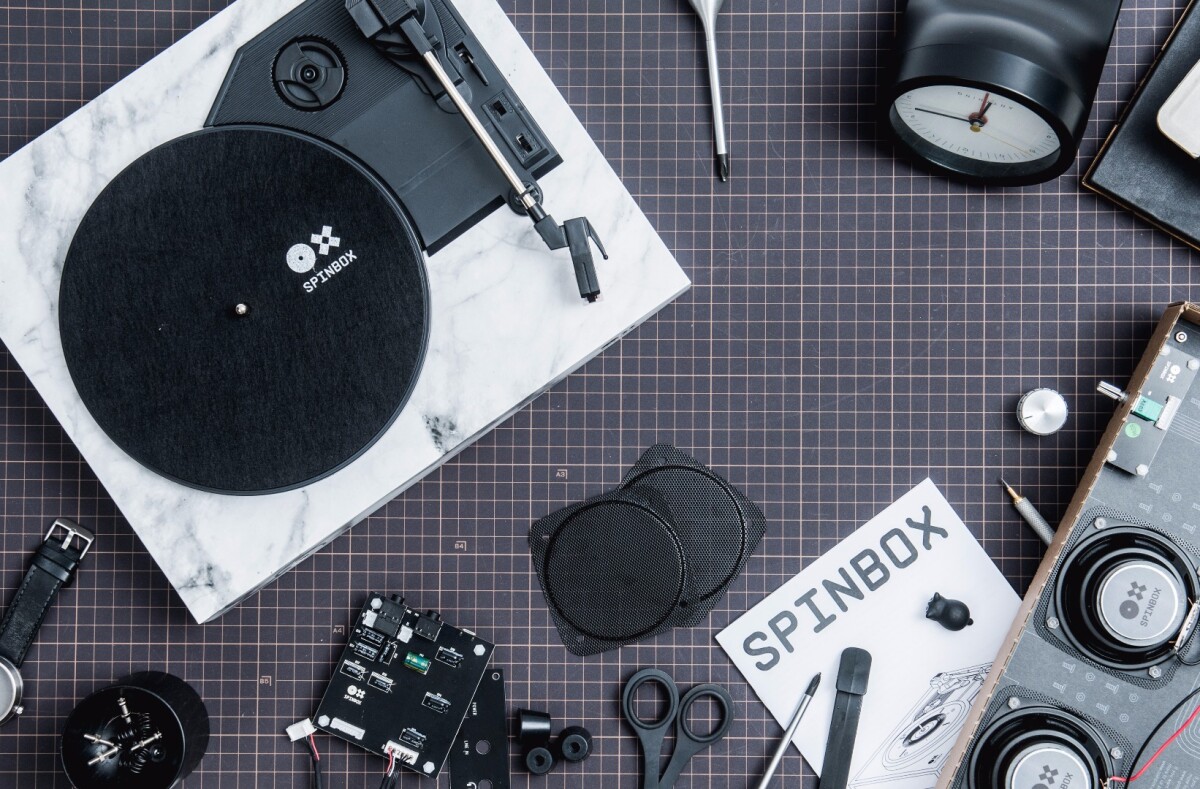 DJ gets crowdfunders in a spin with cardboardhoused DIY turntable