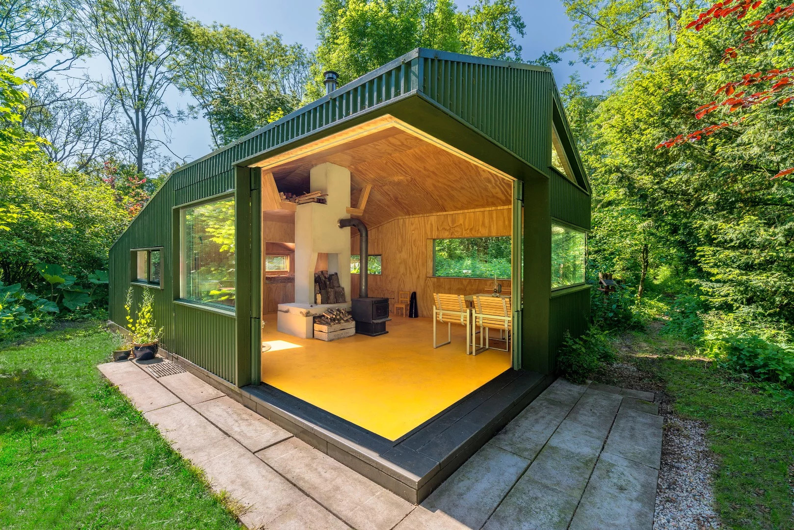 Thoreau's Cabin is located on a 5,900-acre (2,387-hectare) park in Utrecht, Netherlands