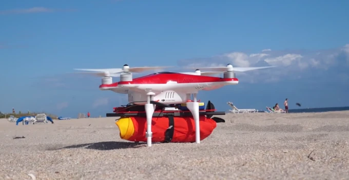 Project Ryptide is a drone attachment that is designed to deliver life-rings to swimmers in distress