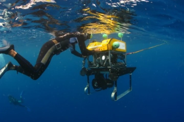 The OceanCam is an affordable solution to record high definition videos of the ocean depths.