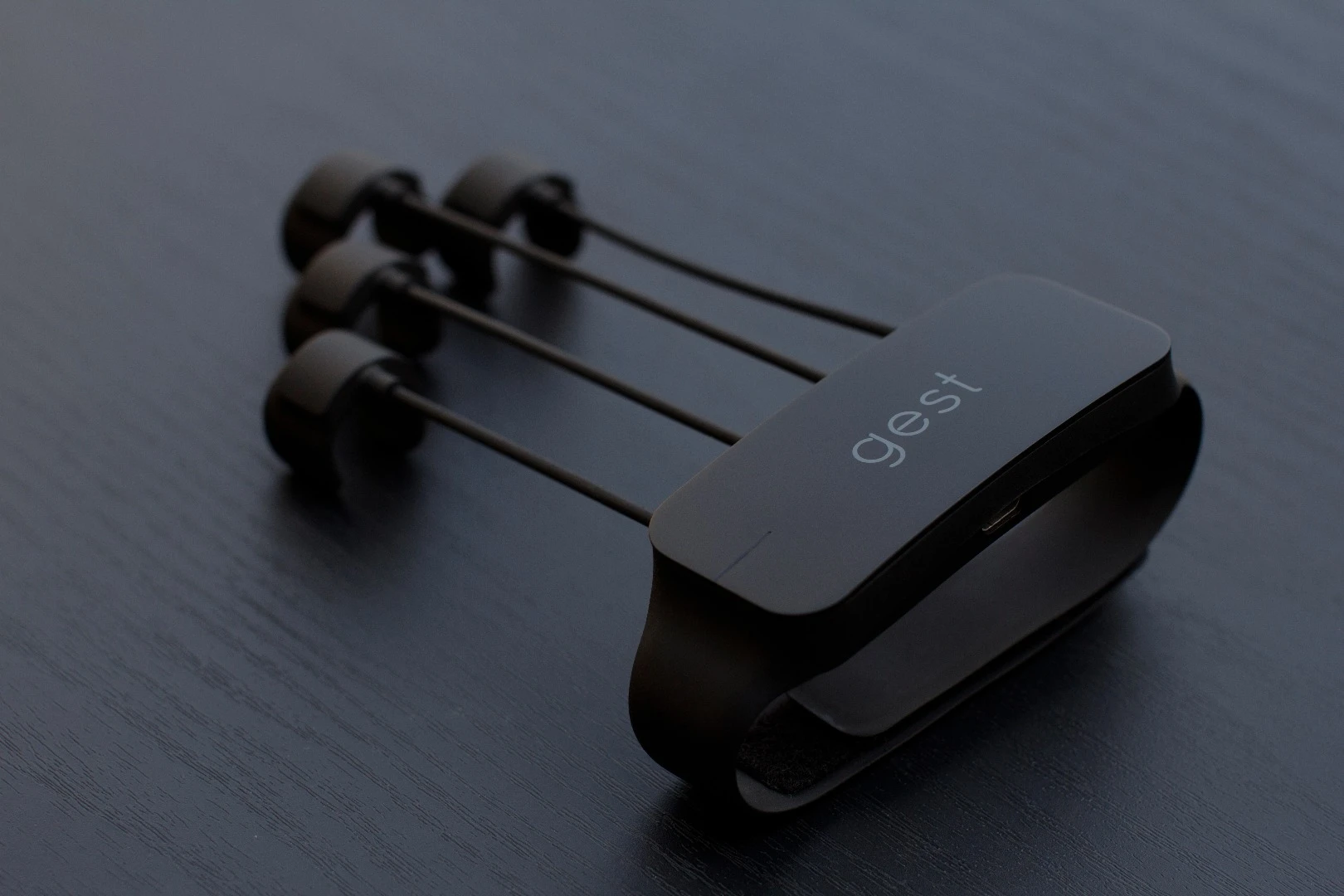 Gest four-fingered hand motion gesture controller