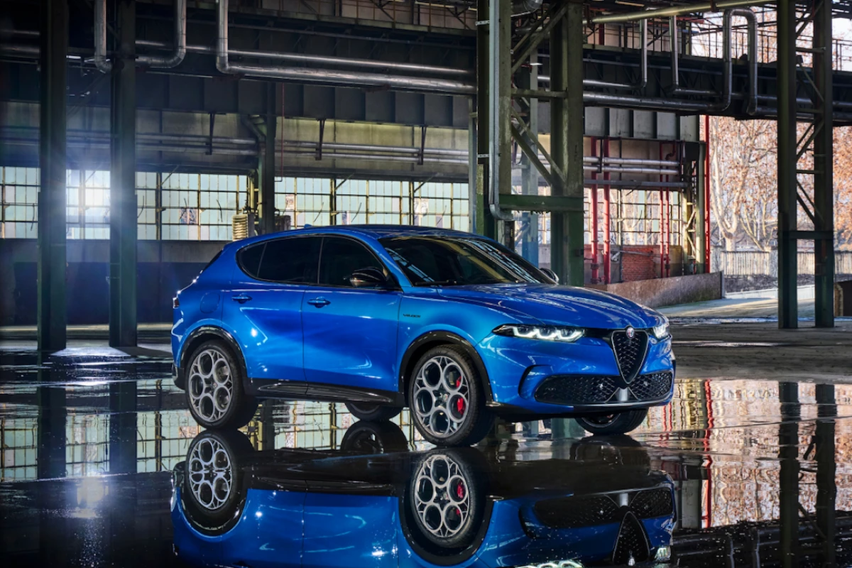 Alfa Romeo pushes into the age of electrification