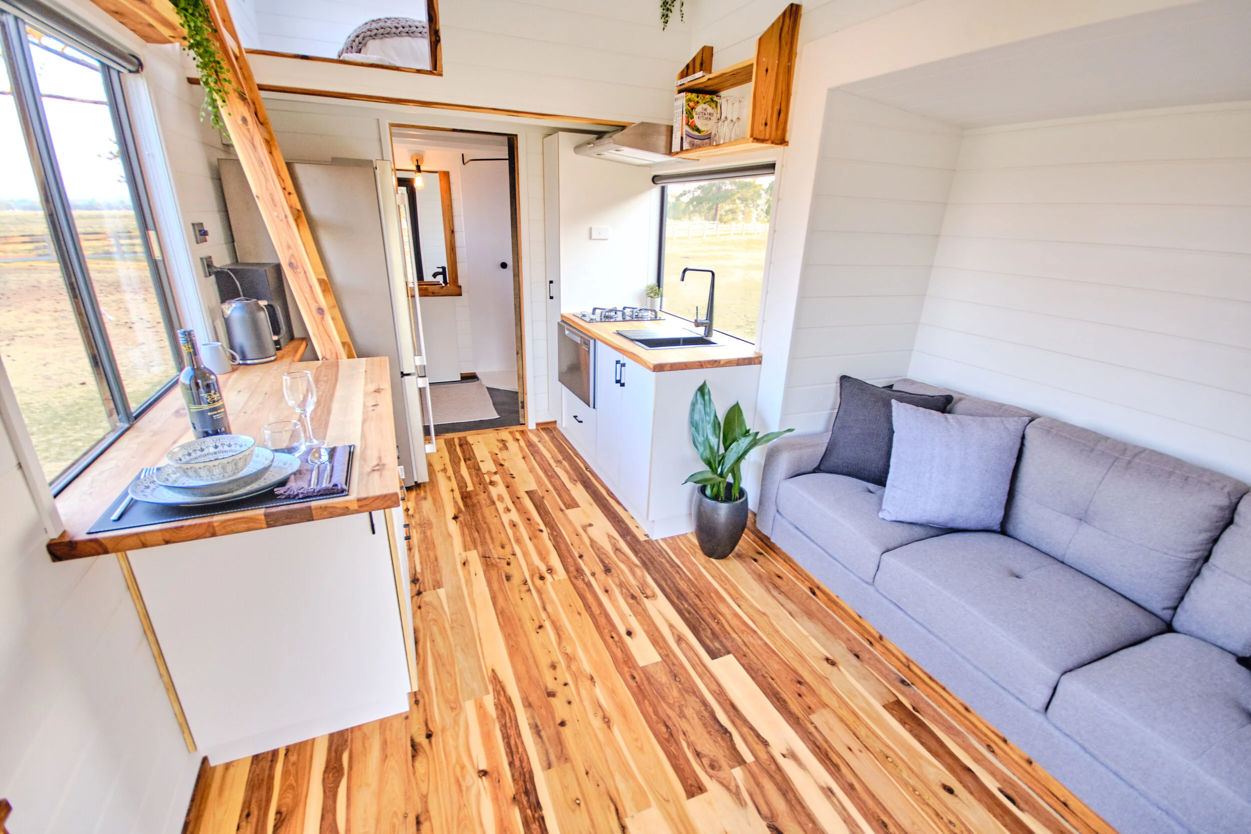Constructed around a termite-resistant timber frame and finished in western red cedar, the Little Sojourner promises small footprint living that is big on style