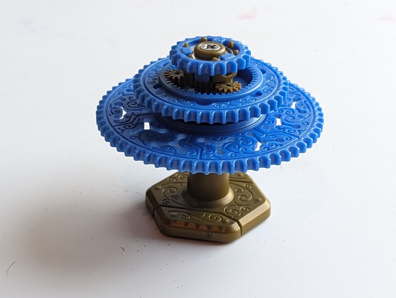 The "junction" splits incoming power between two output sprockets, depending on how much load or resistance is in each loop