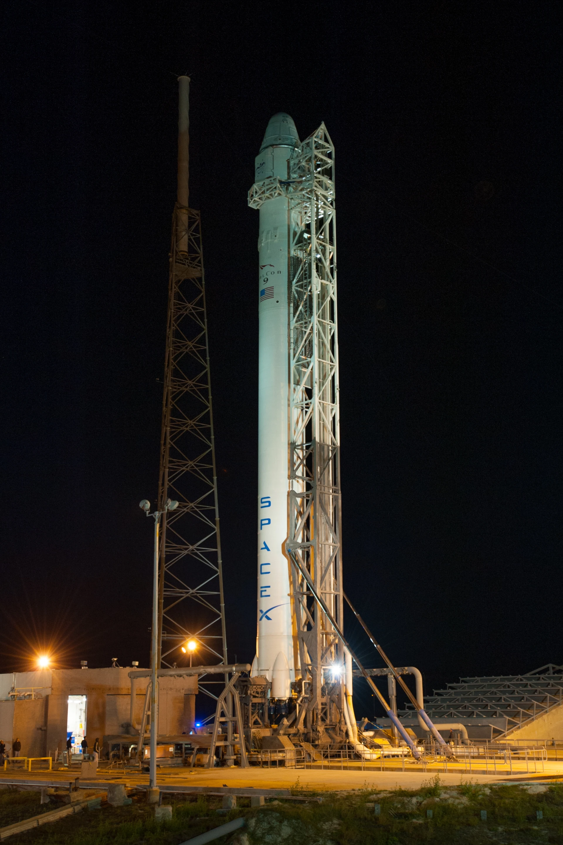 Falcon 9 prelaunch preparations
