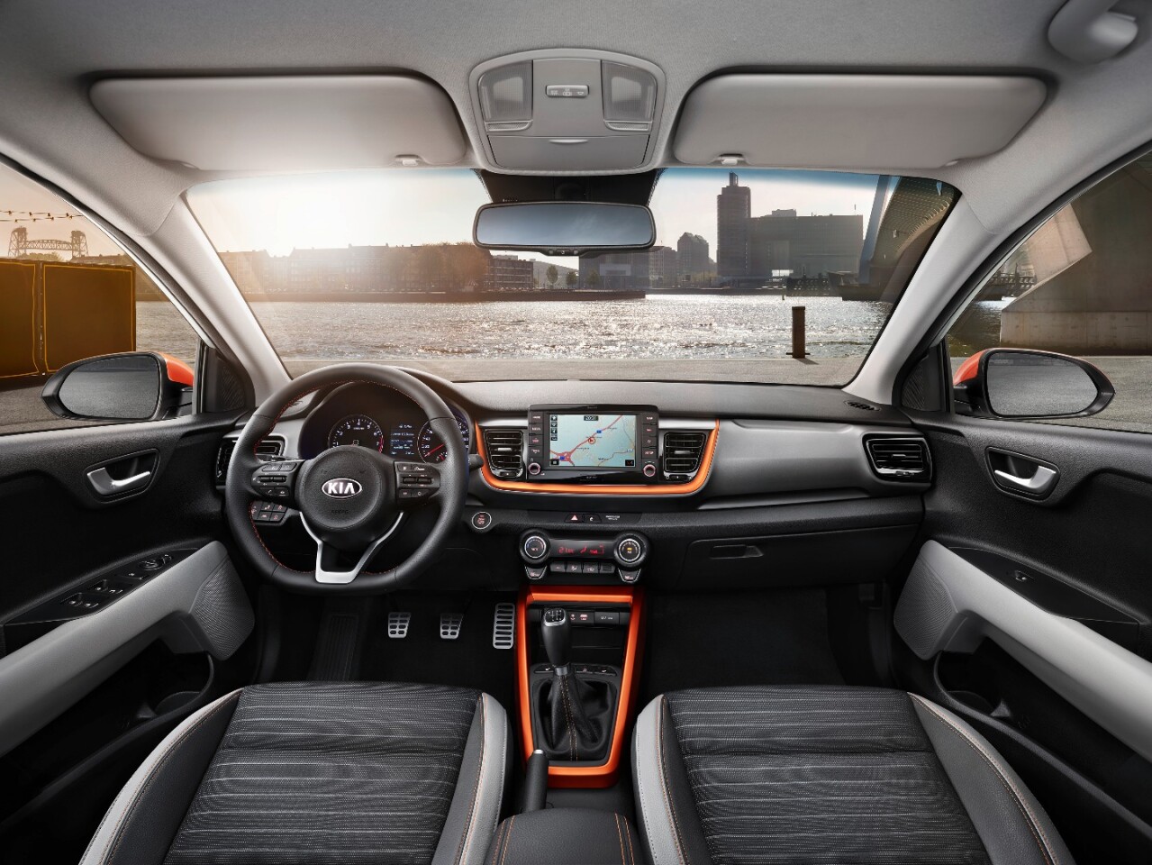 The interior of the Stonic is similar to that of the Rio