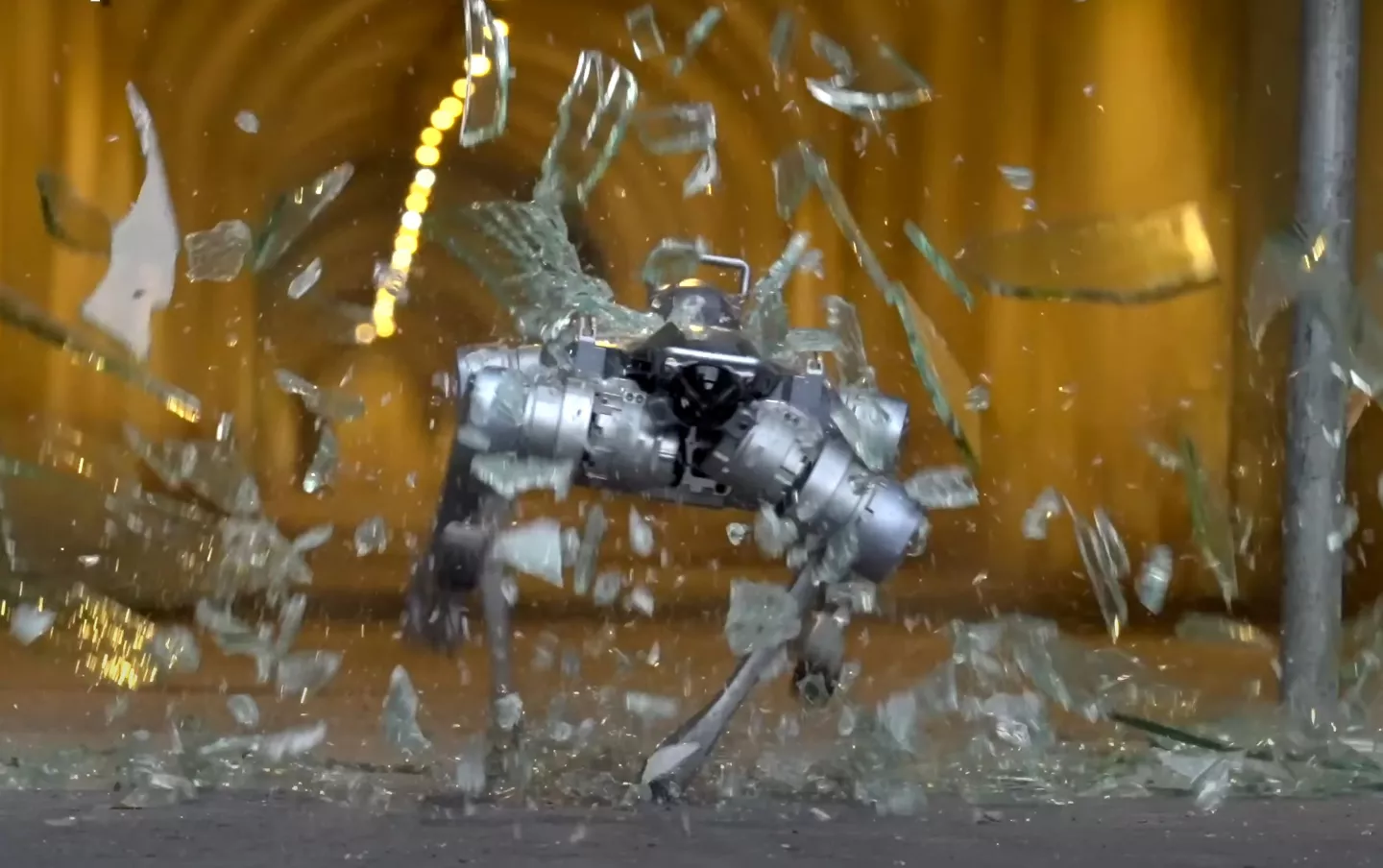 Watch: Heavy heftin' robodog smashes speed and agility barriers