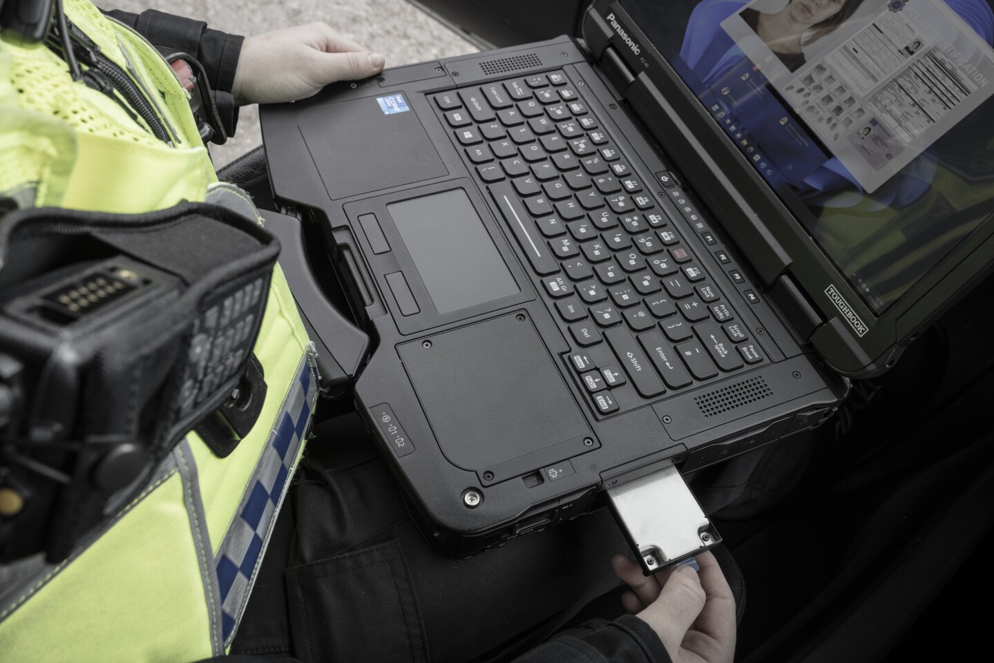 پاناسونیک Toughbook 40