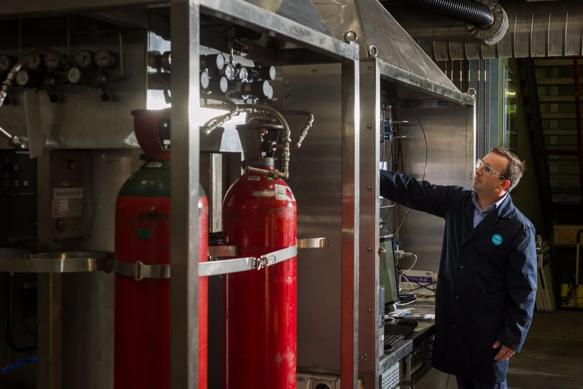 The new technology will allow hydrogen to be transported long distances in the form of ammonia and reconverted at the destination