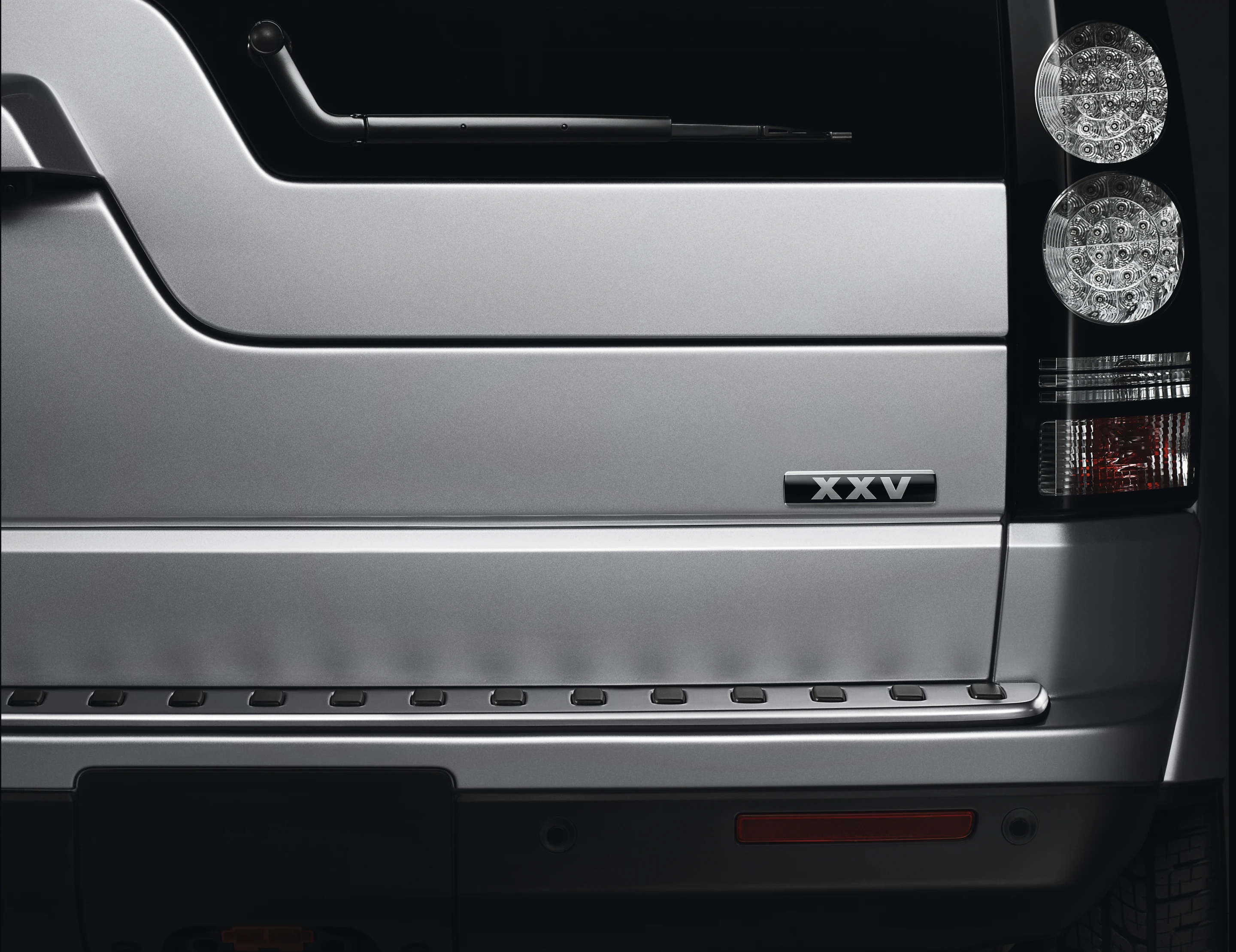 The Discovery XXV features special badging on the front door and tailgate