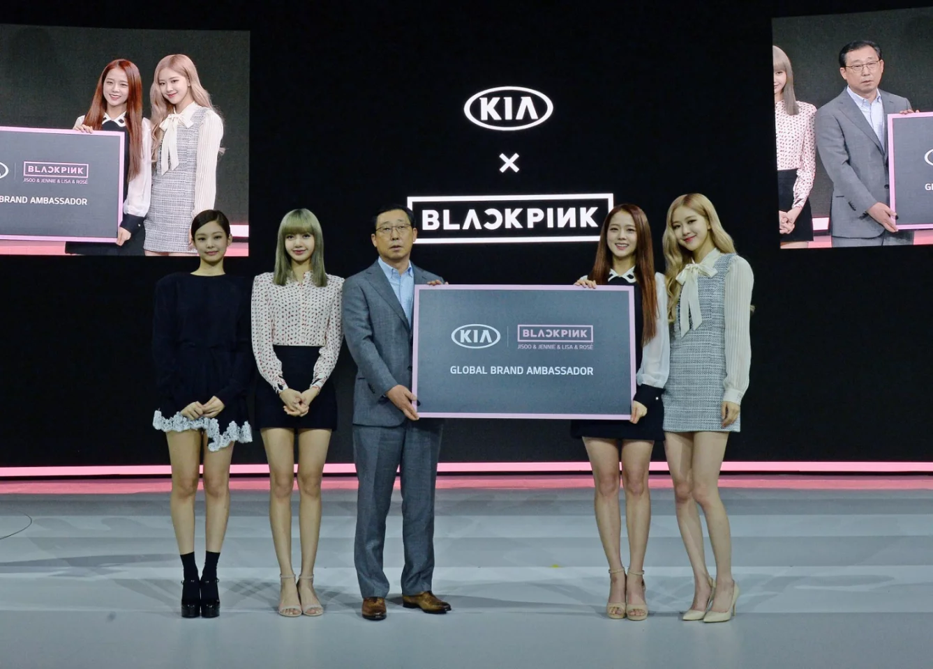 K-Pop superstars BlackPink with Kia President and CEO Han Woo Park