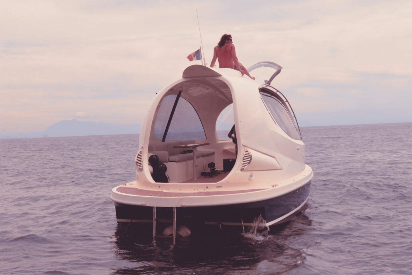 Italian design firm launches its first "mini yacht"