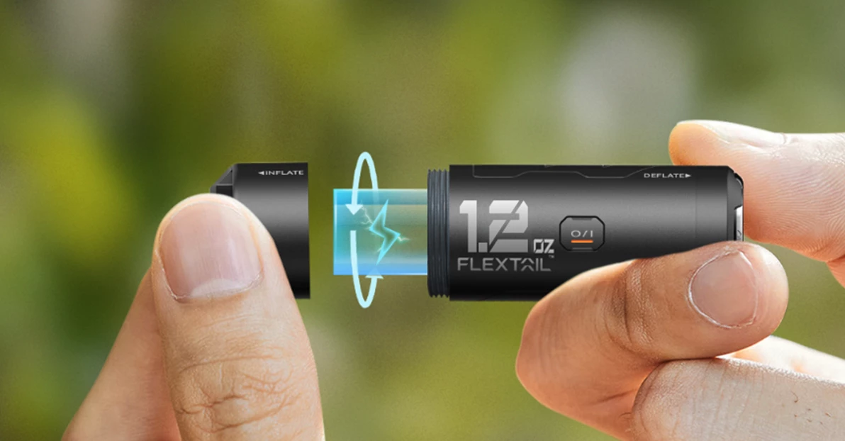 Unlike Flextail's Tiny Pumps, the Zero Pump uses a replaceable CR123A battery for more in-field flexibility
