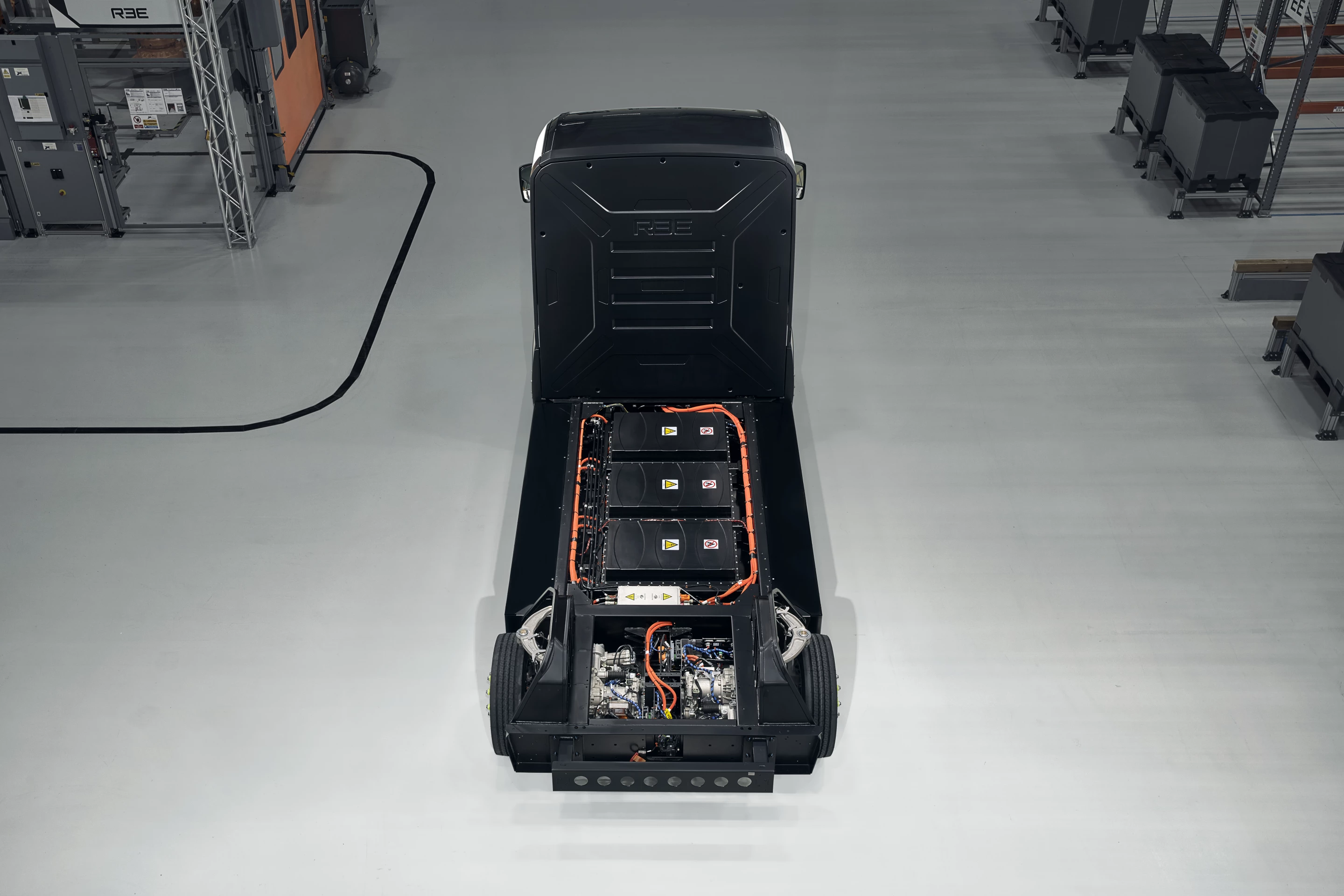 All the functional elements are incredibly easy to access, remove or replace