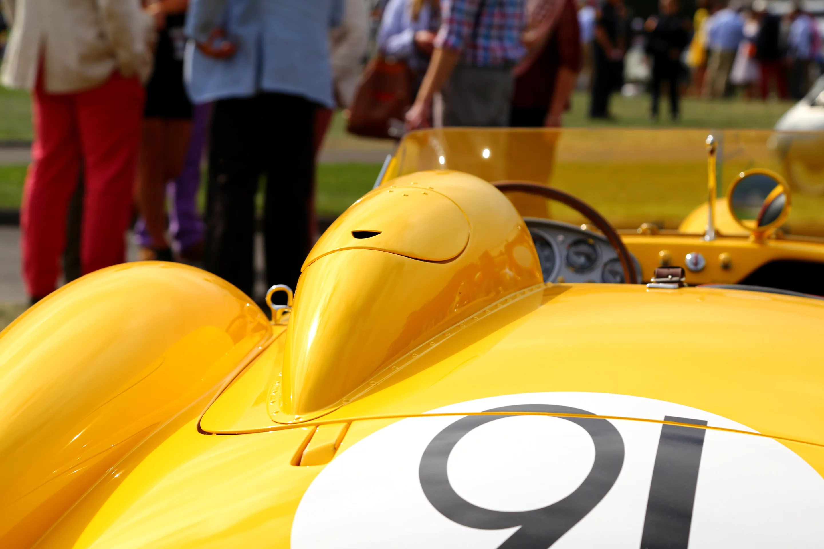 Looking towards over the driver fairing of the yellow 1958 Ferrari 250 Testa Rossa Scaglietti Spyder (Photo: Angus MacKenzie/Gizmag.com)