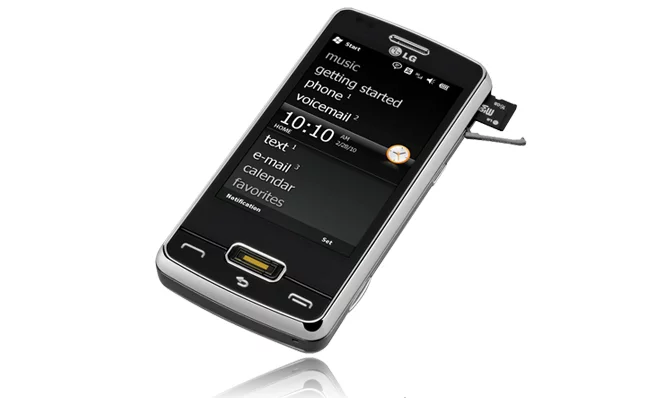 LG eXpo can support up to a 16GB removable microSD memory card