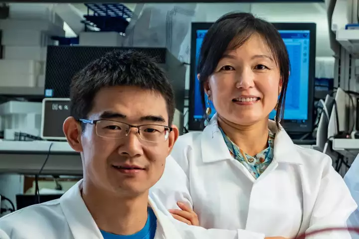 Study authors Kuichang Zuo (left) and Qilin Li have developed a new type of desalination device that can stand up to hypersaline brine