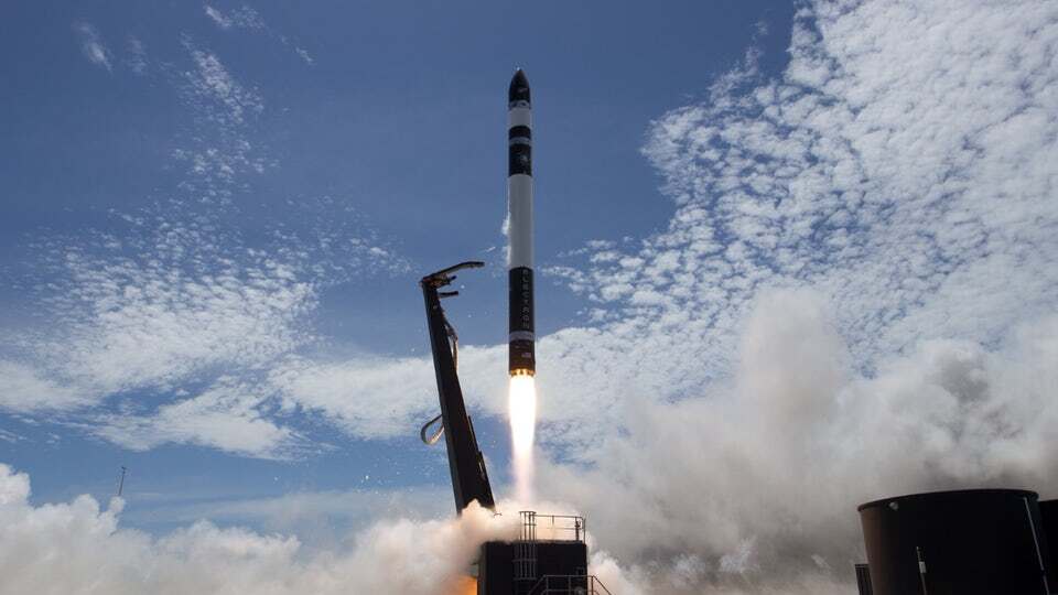 Electron rocket lifting off