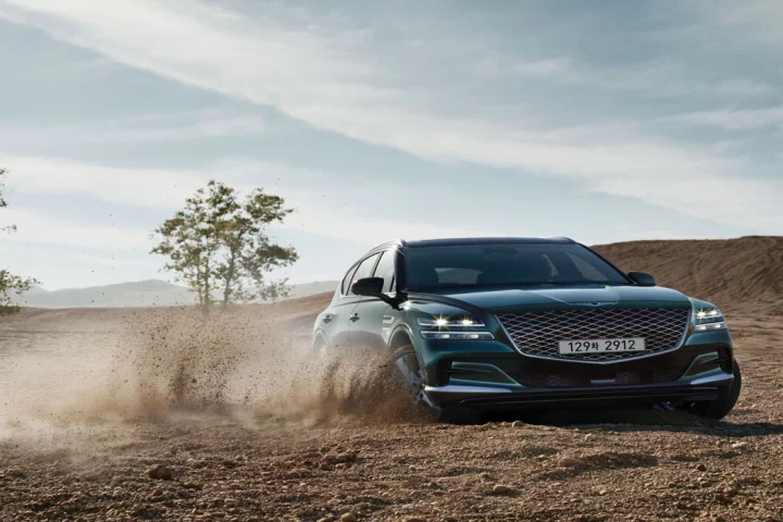 Off-road isn't the focus here; the GV80 is RWD as standard, with AWD as an option