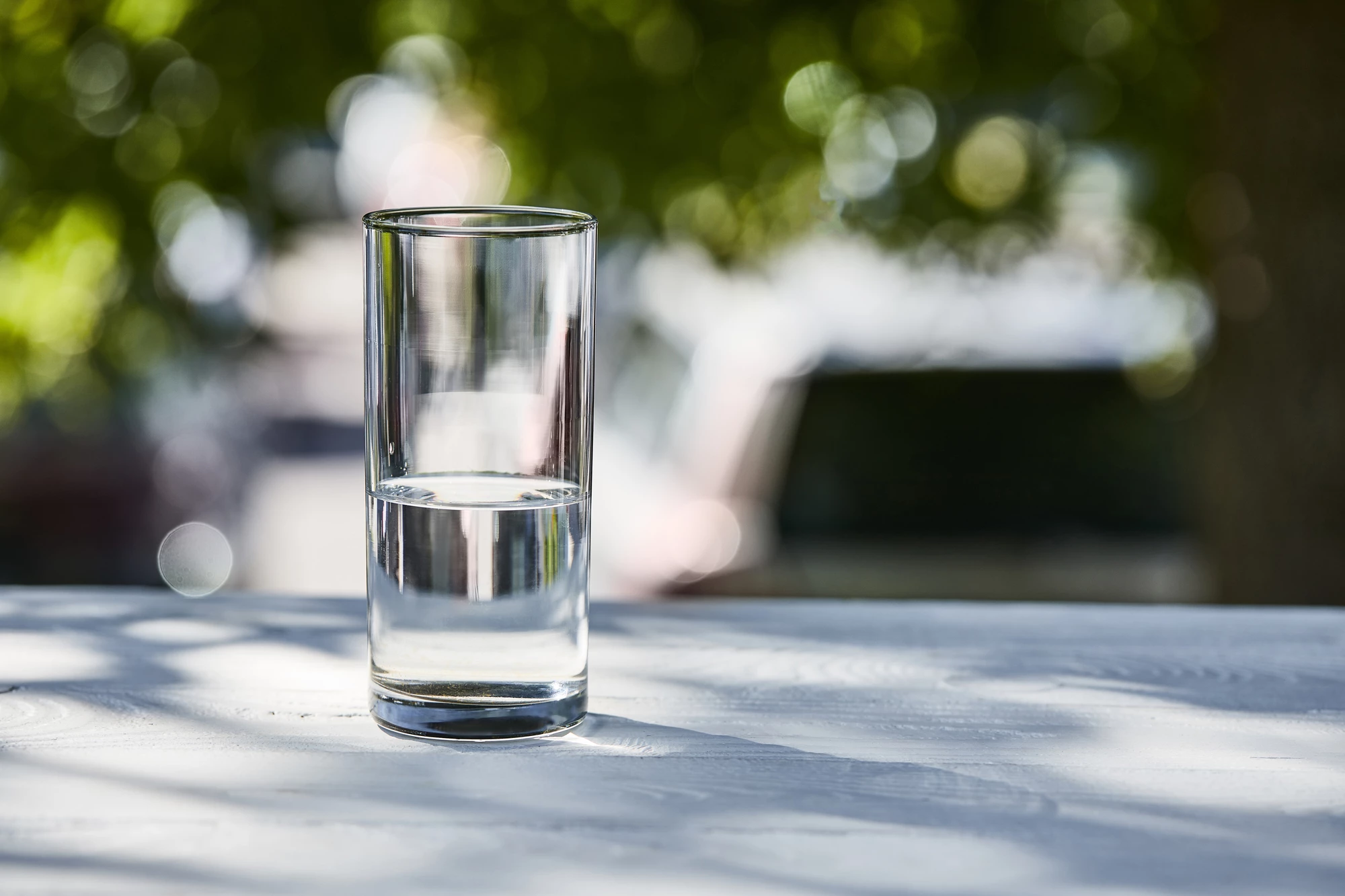 A new salty hydrogel can pull fresh water from ambient air very efficiently