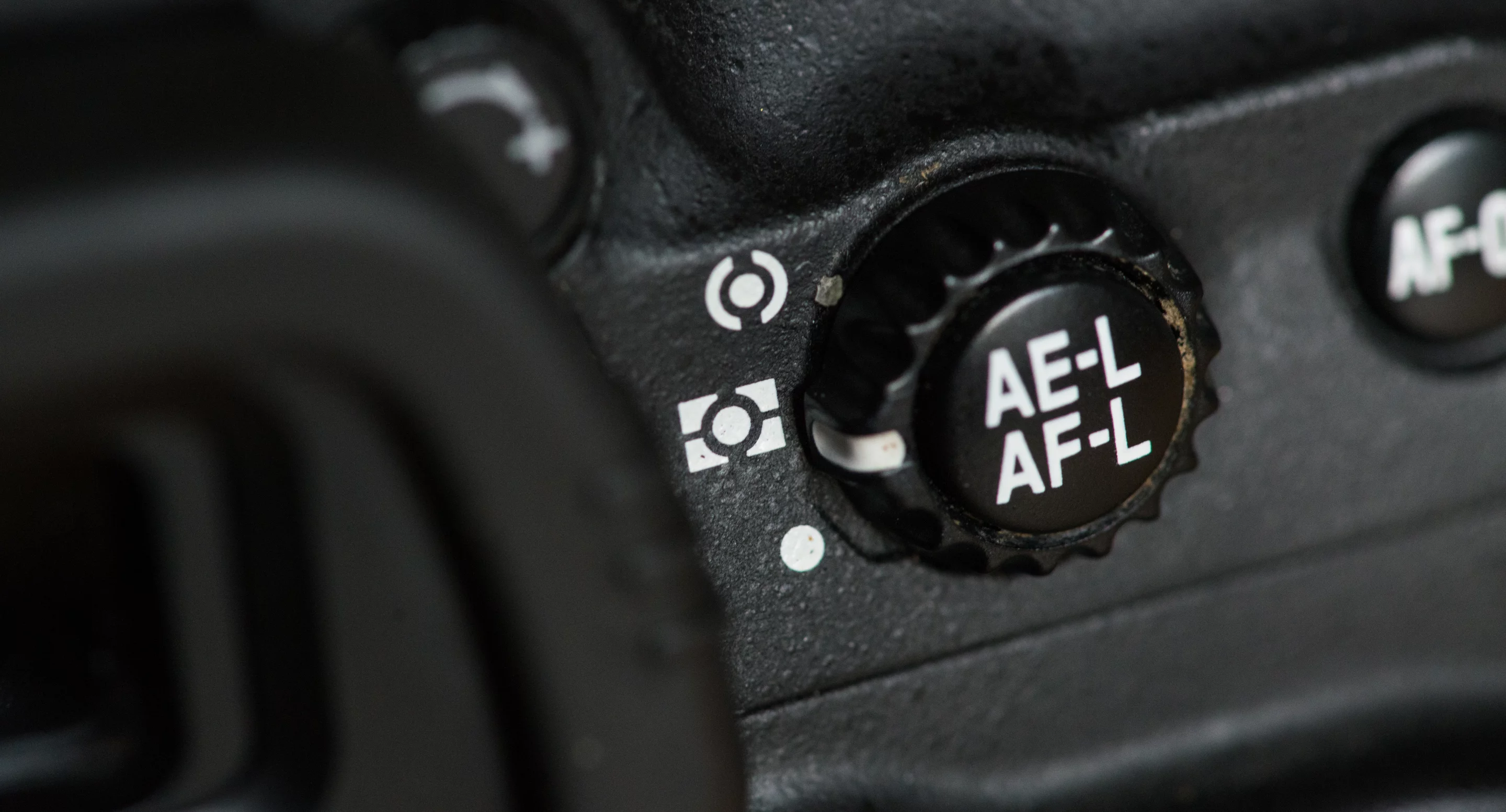 Users can often select the metering mode via a physical dial on their camera
