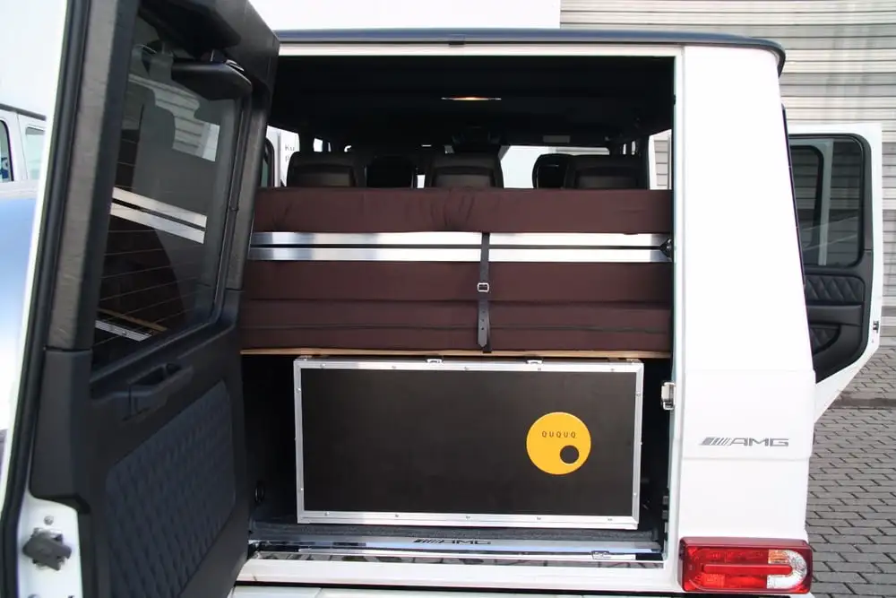 The Ququq G-Box brings a folding mattress and basic kitchen equipment into the G-Class