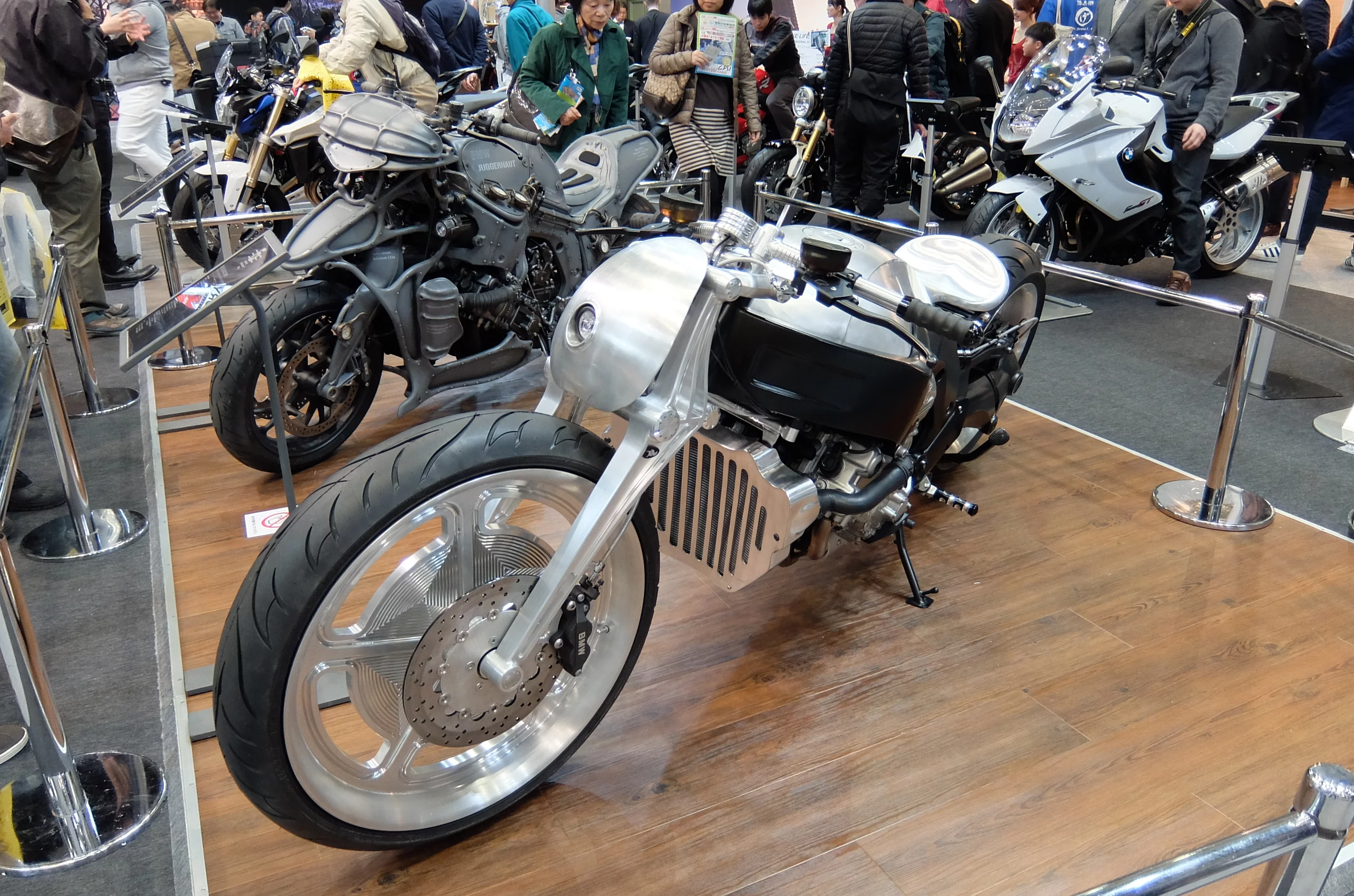 The K 1600 GTL-based Ken's Factory Special on the BMW stand (Photo: Stephen Clemenger/Gizmag.com)
