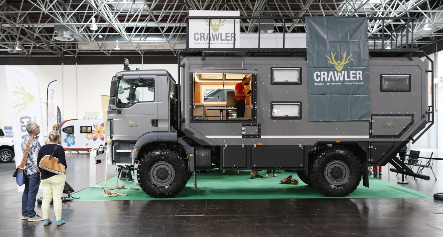 Crawler Otag 600 on show at the 2020 Düsseldorf Caravan Salon