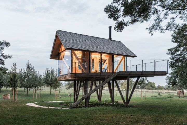 The dwelling is constructed using sustainable materials, whilst also providing both durability and a natural aesthetic