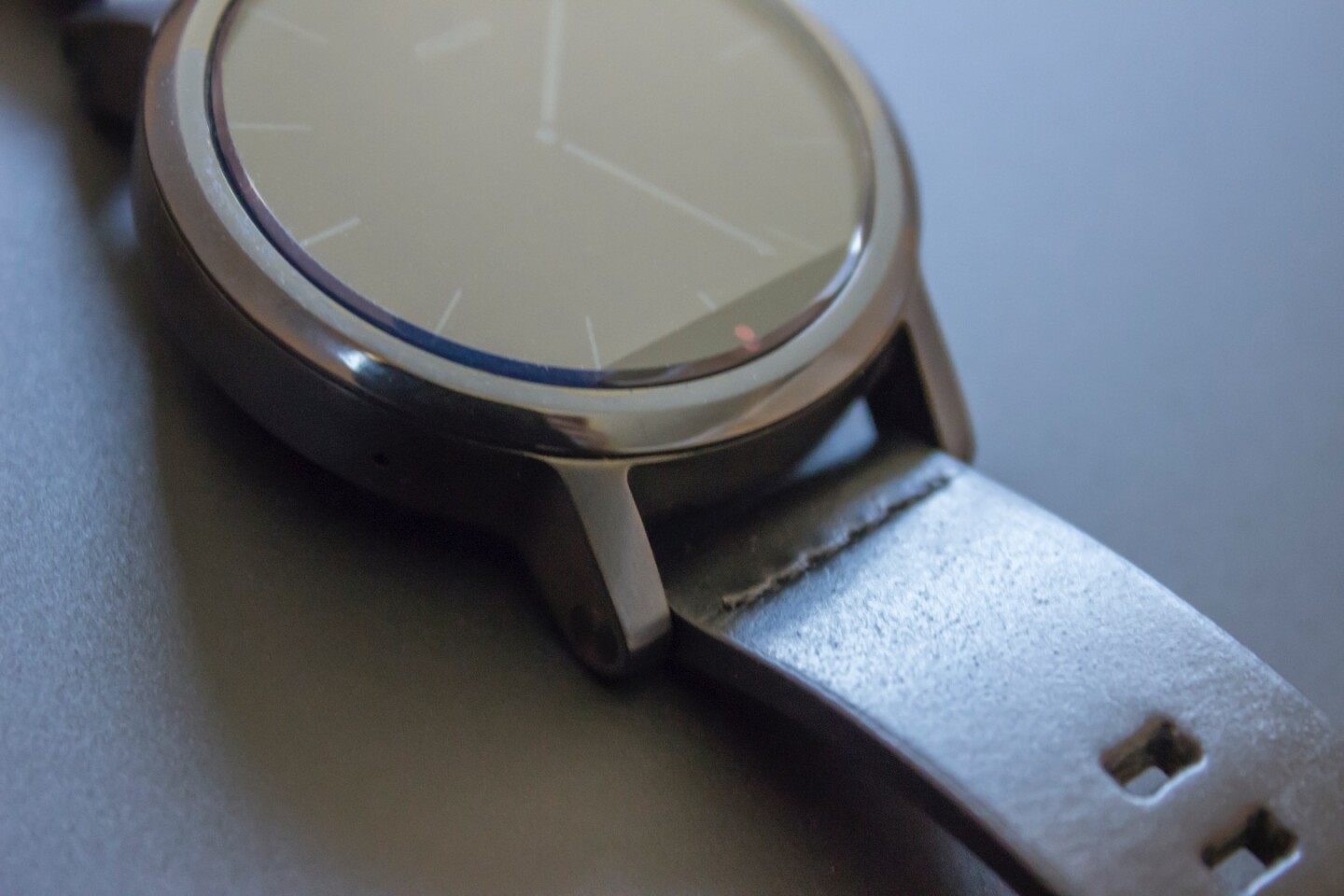 Those lugs don't look too shabby, but we do (somewhat) miss the look of the original Moto 360, where the band met the body directly