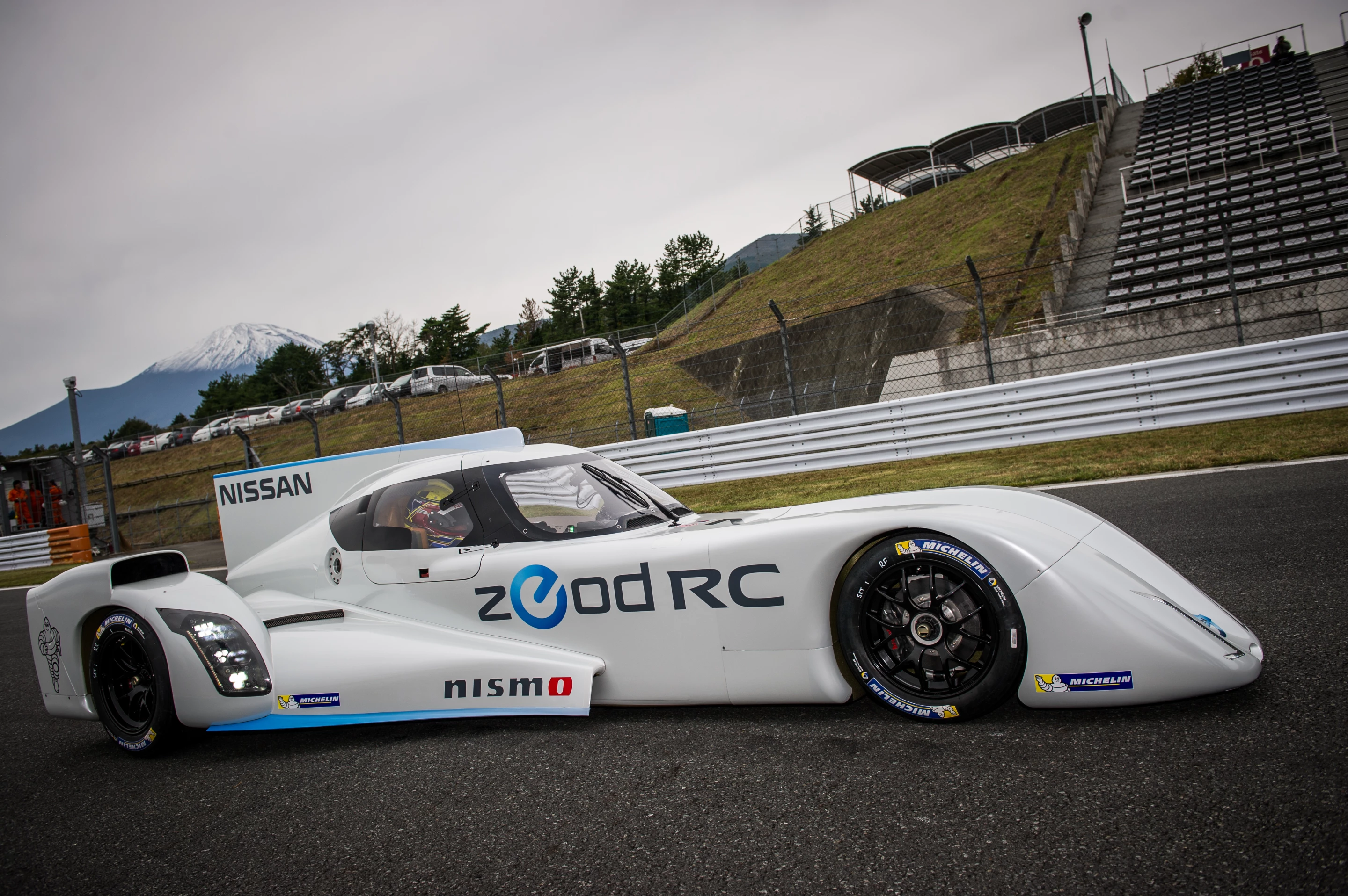 Nissan's ZEOD RC Racecar Project