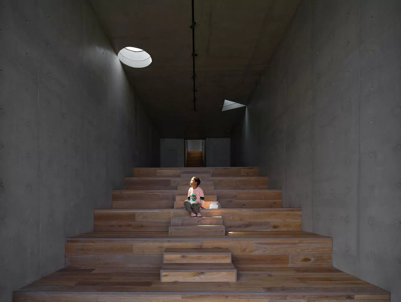 A place for reading and contemplation in the embrace of mountain silence