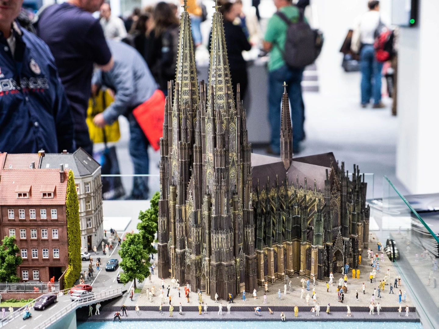 Cologne's famous cathedral in miniature: part of Tamron's try-out area
