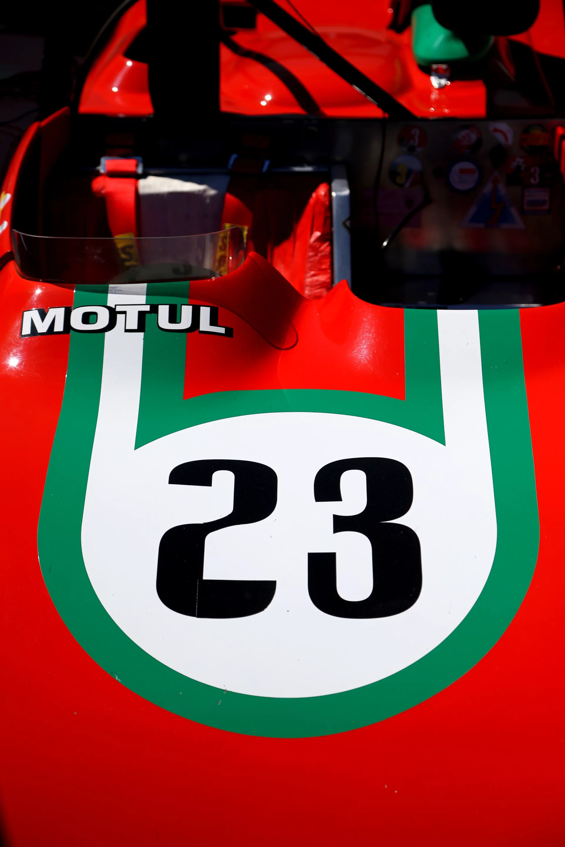 A rather colorful paint job on the hood of one of the racers (Photo: Angus MacKenzie/Gizmag.com)