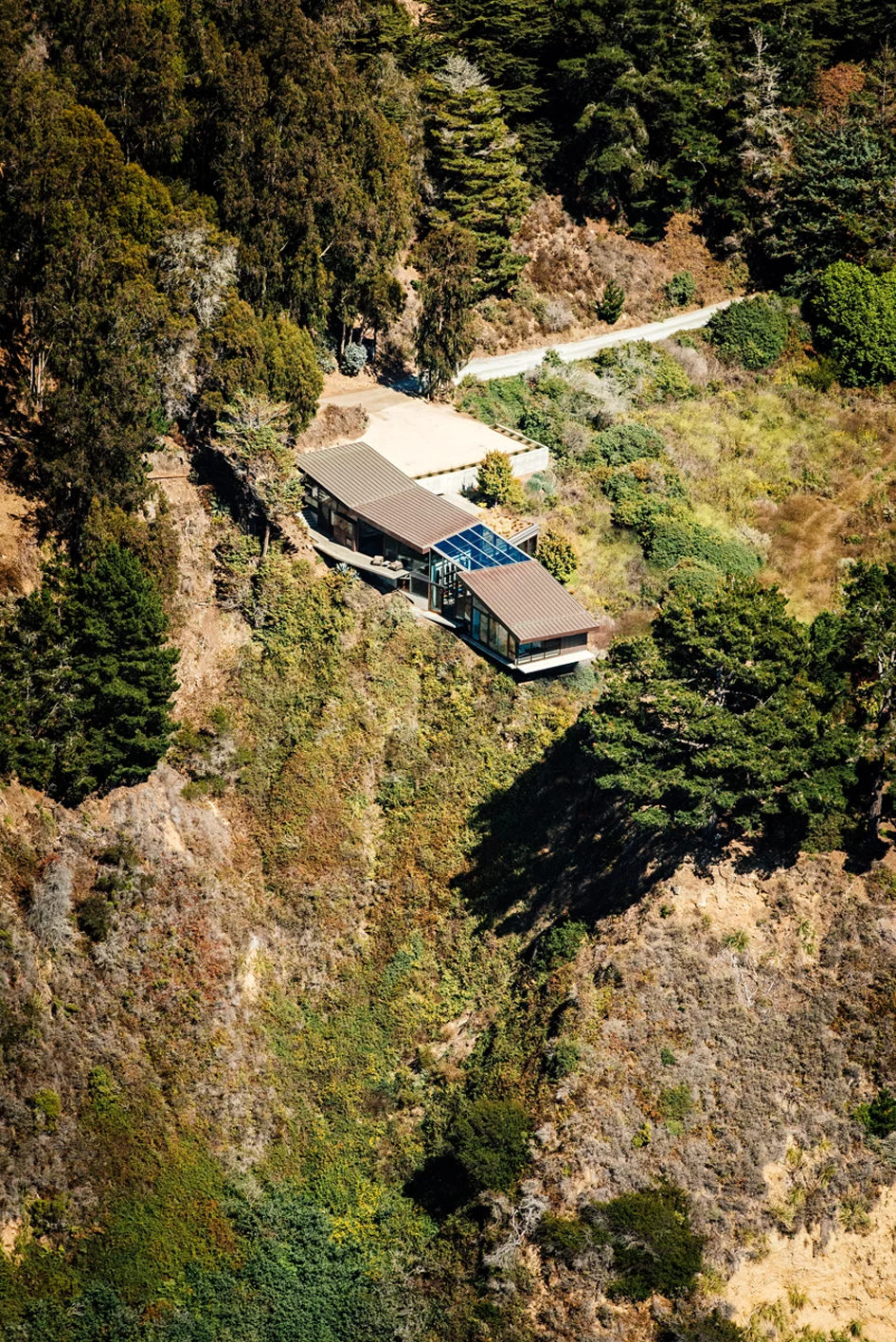 Fall House is located on California's Big Sur coastline (Photo: Joe Fletcher Photography)