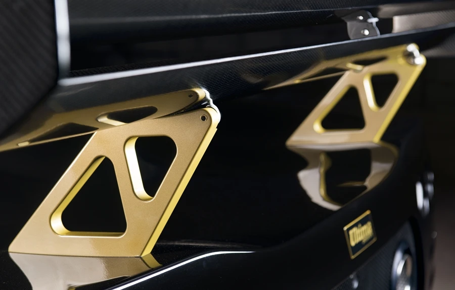 The rear wing of the Ultima Evolution has been redesigned for improved visibility