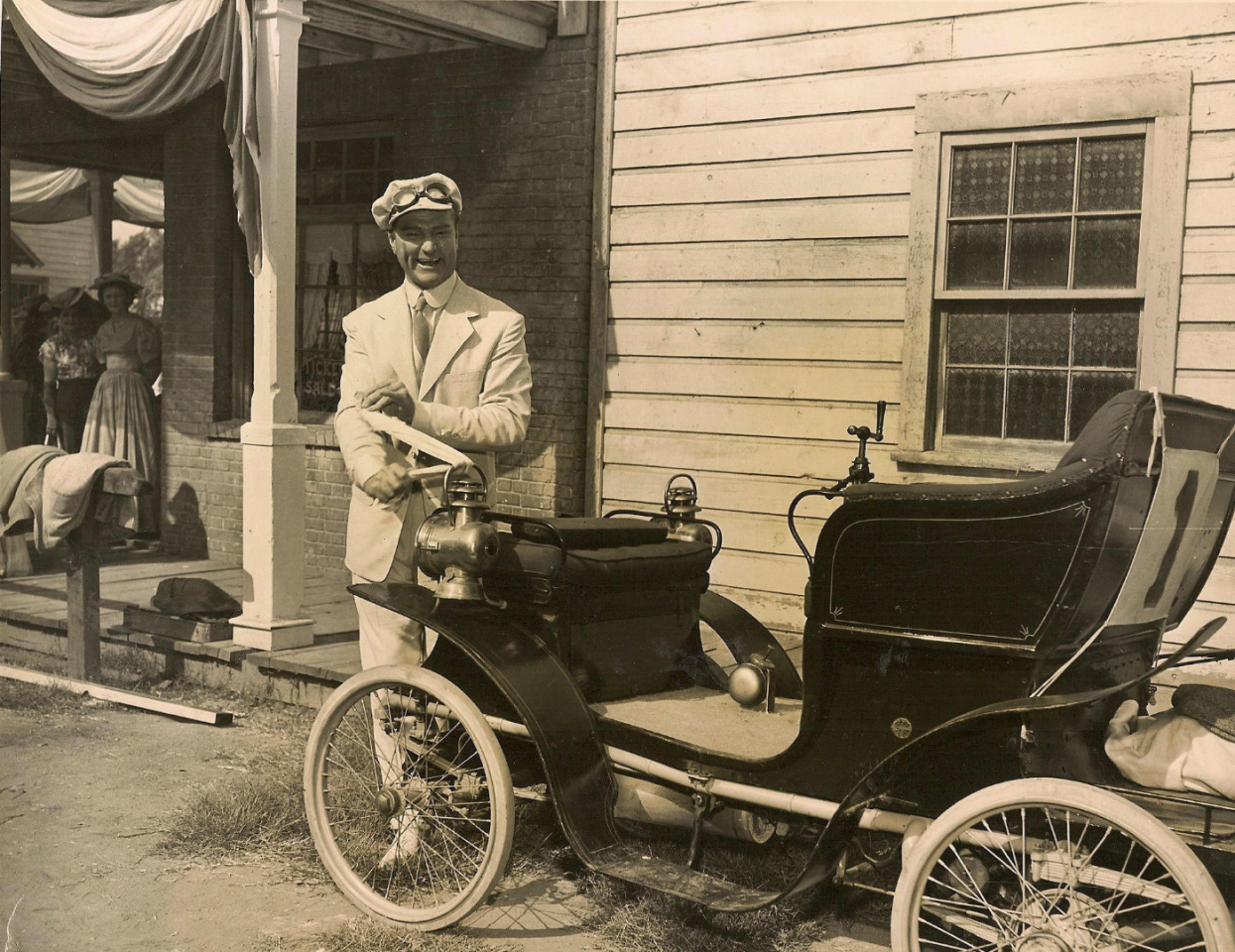 $162,400 | Ex-Alton Walker, M.G.M. Studios 'Excuse My Dust' 1901 De Dion Bouton 5Hp Motorette | Auction House: Bonhams | Lot 280