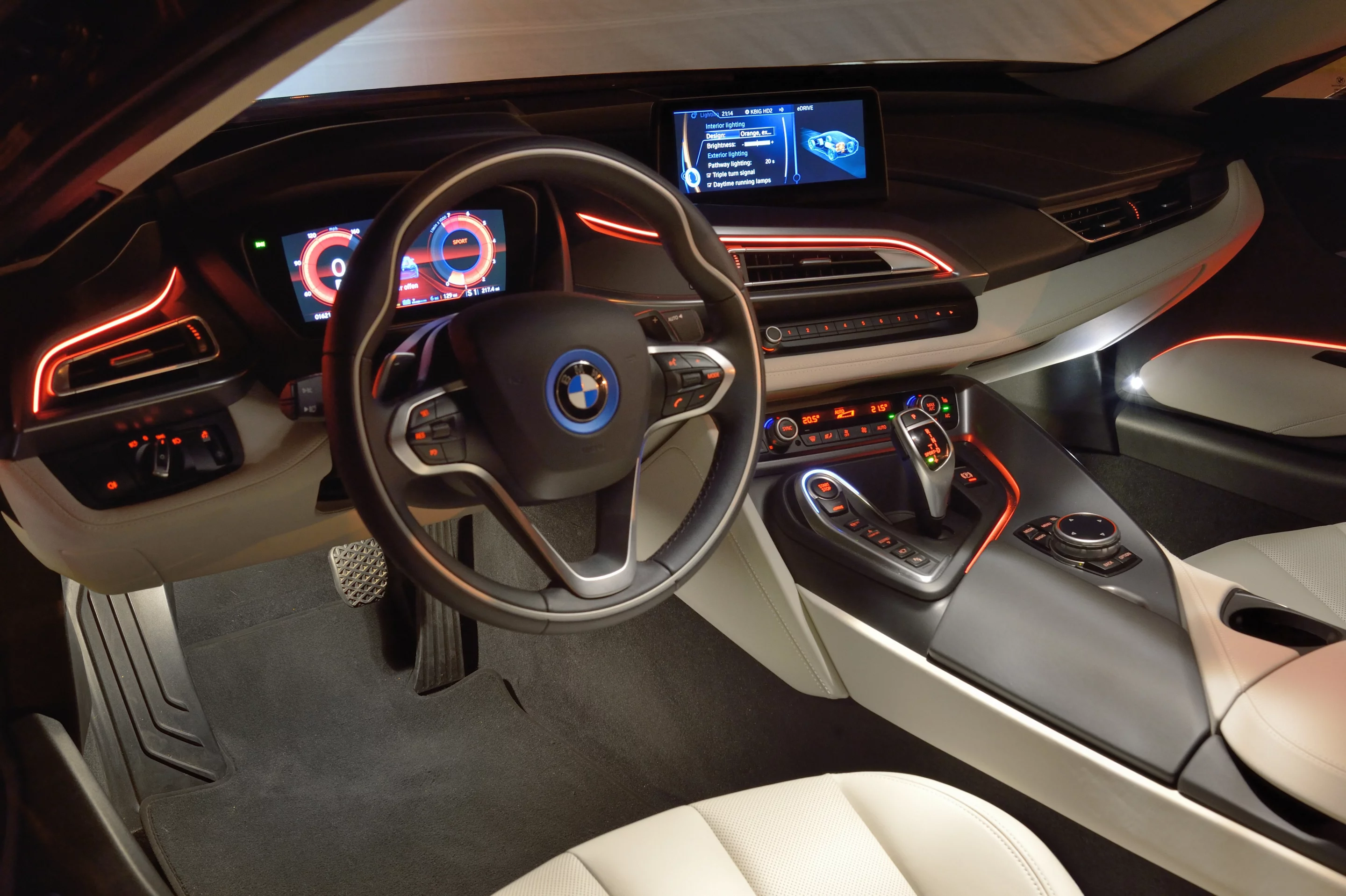 The BMW i8 - interior