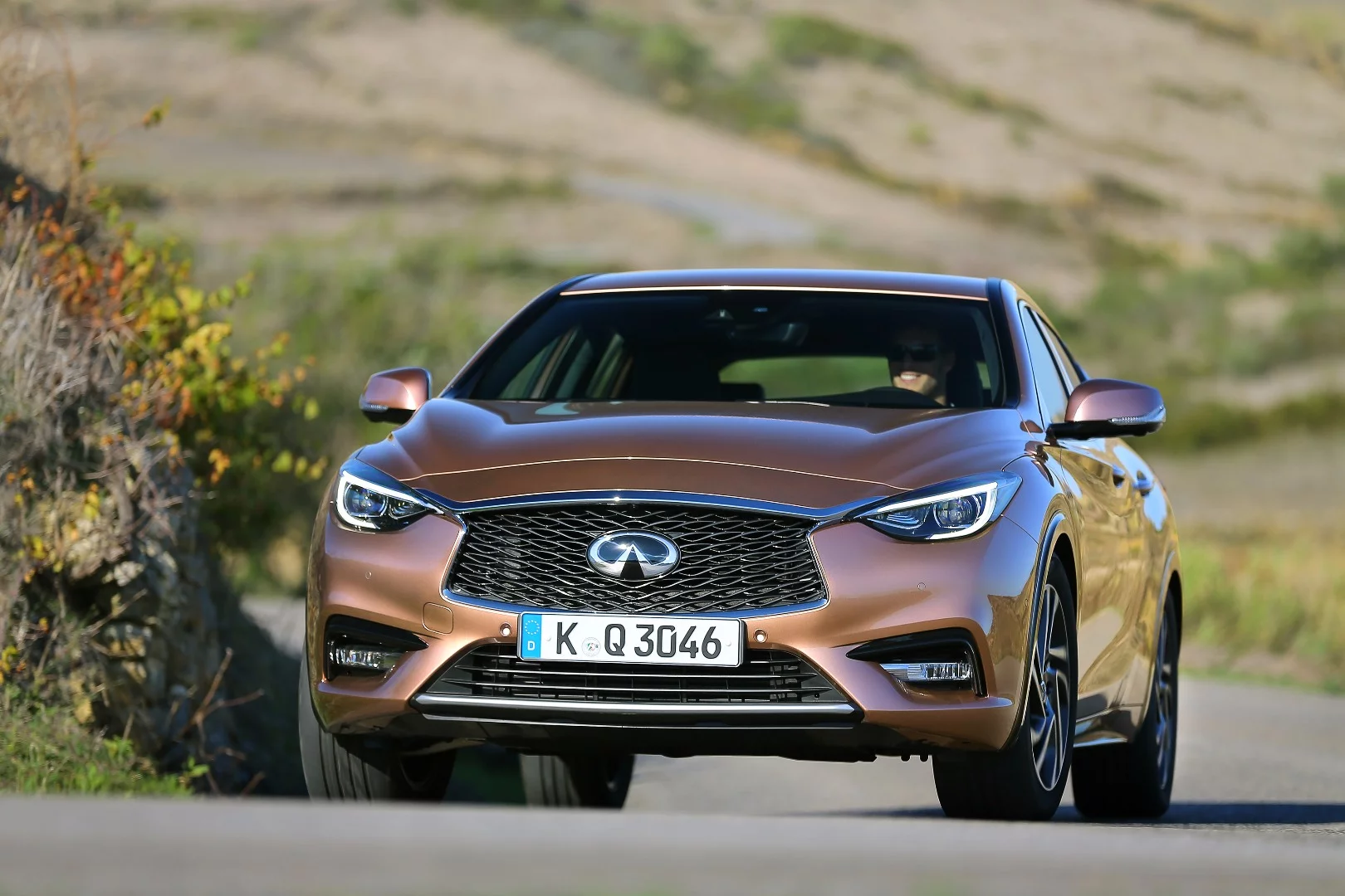 Whether manually shifting (via paddle shifters) or letting it do its own thing, the dual-clutch transmission in the QX30 is smooth, showing little hesitation