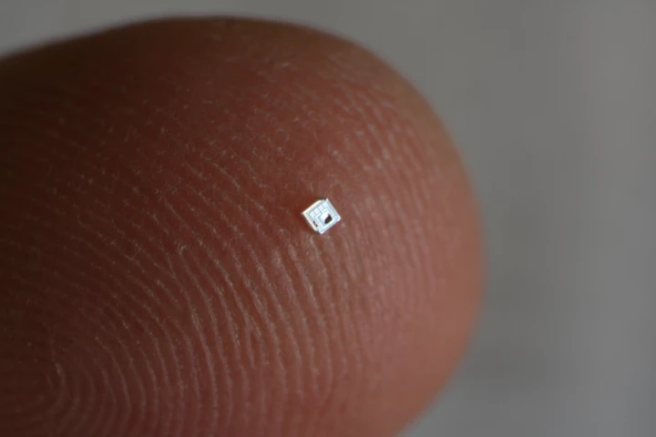 One of the new injectable pressure sensors