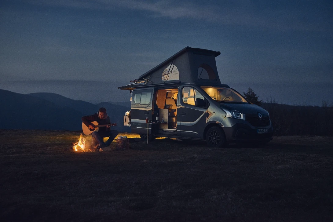 The Kompanja van all set up for a night at camp