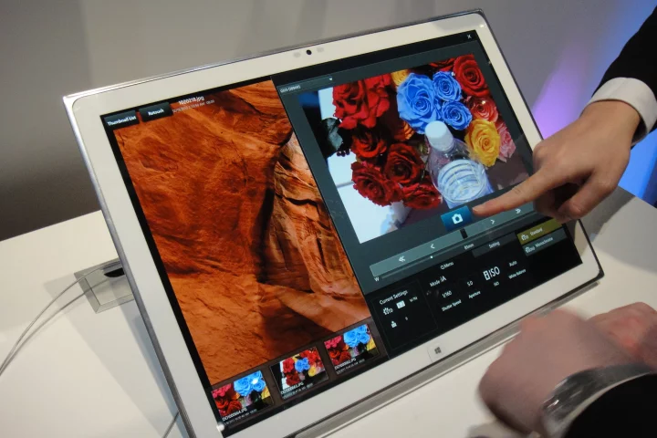 An accompanying digital pen can be used for precision an to record natural handwriting, but a finger works just as well for swiping through pages and general navigation