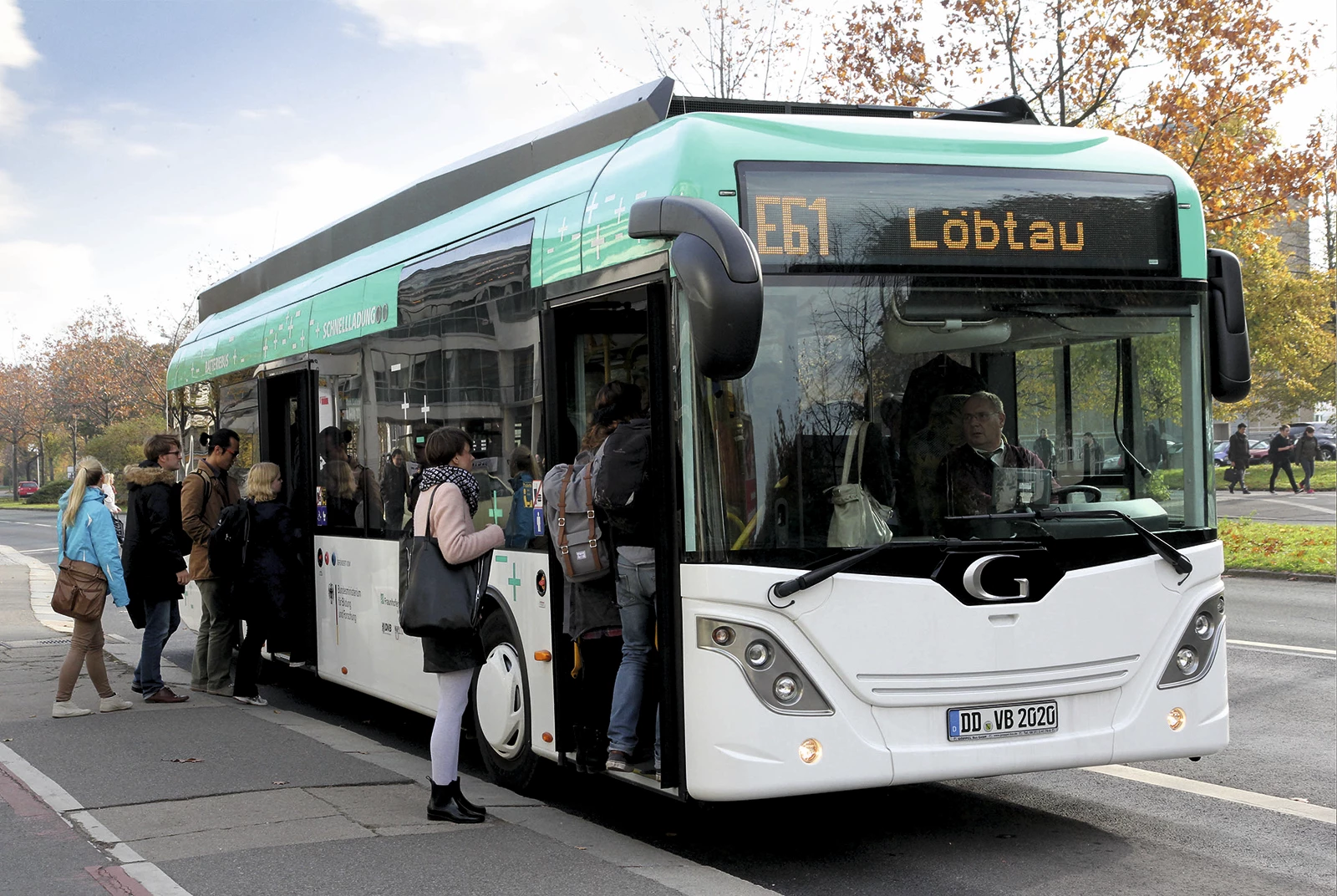The prototype EDDA Bus undergoing testing in Dresden