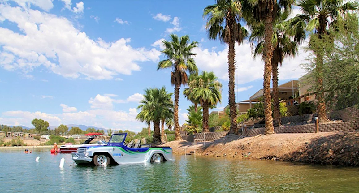 No place to park? Anchor! (Photo: WaterCar)