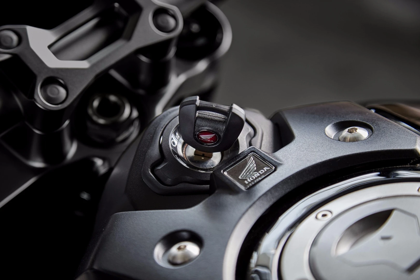 The main switch of the 2018 Honda CB1000R